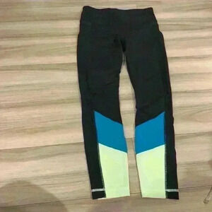 Lululemon leggings size  4